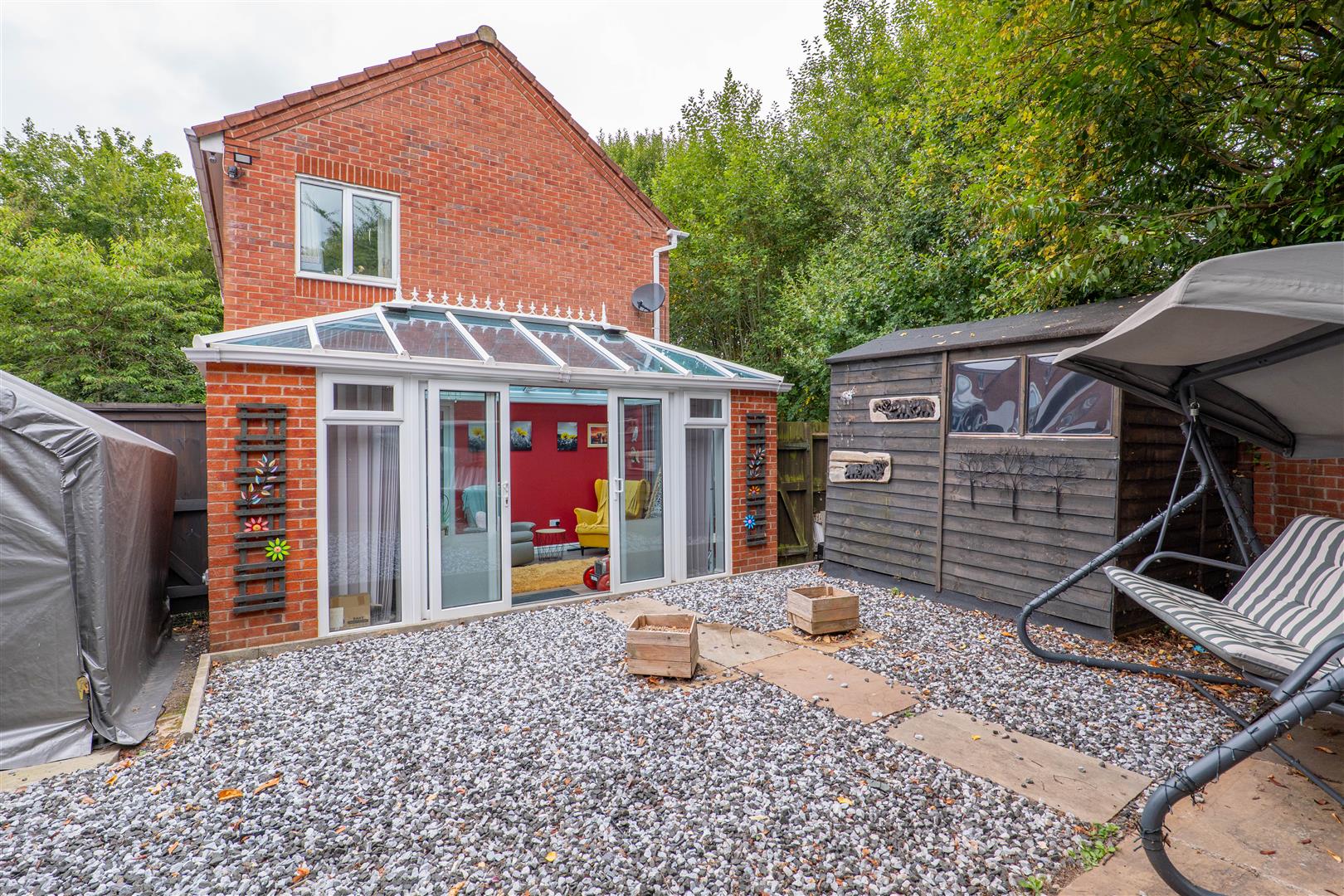 3 bed property in Kingfisher Close, Chorley